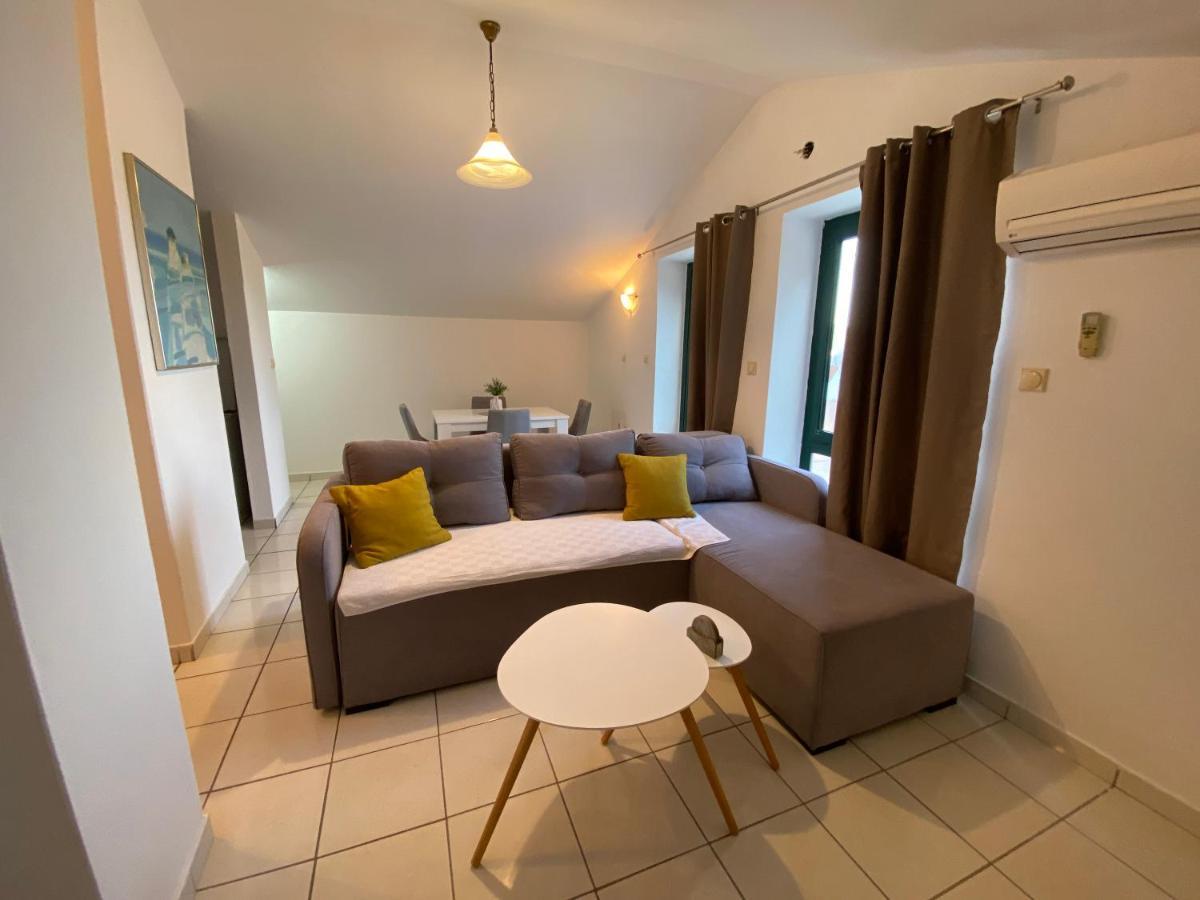 Apartments Katarina Garden Petrovac Bagian luar foto