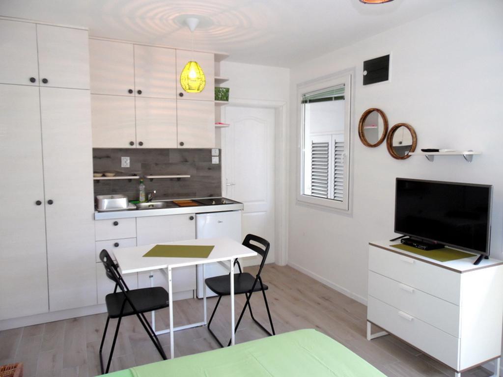 Apartments Katarina Garden Petrovac Bagian luar foto