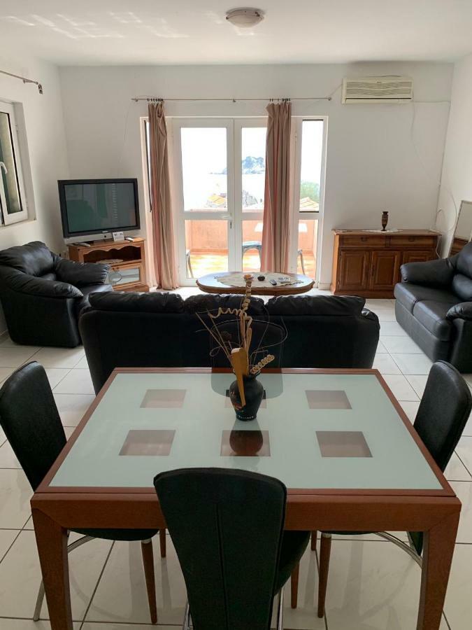 Apartments Katarina Garden Petrovac Bagian luar foto