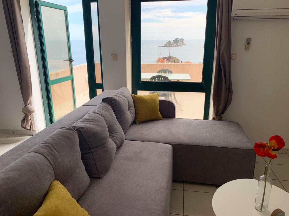 Apartments Katarina Garden Petrovac Bagian luar foto